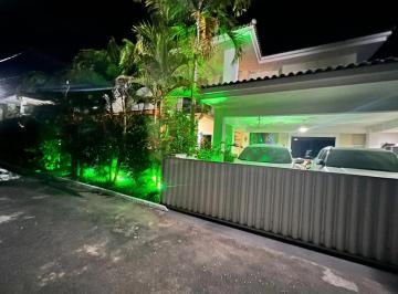 Casa de 4 quartos, Lauro de Freitas · CASA DUPLEX MOBILIADA, excelente localização a 6 minutos da Praia de Buraquinho