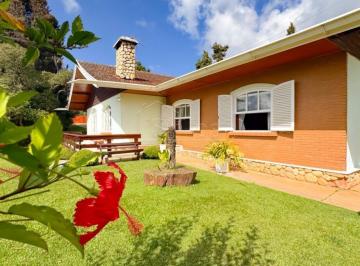 Casa · 197m² · 4 Quartos · Casa Campos do Jordão