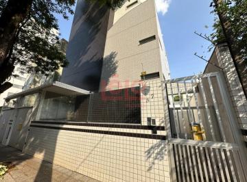Apartamento · 22m² · 1 Quarto · 1 Vaga · Apartamento Universitário, Próximo à UEM e Colégio Pró