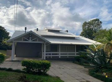Casa · 218m² · 3 Quartos · 4 Vagas · Condomínio Parque Alvorada