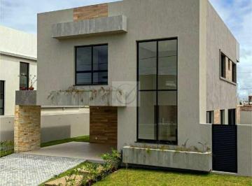 Casa · 278m² · 5 Quartos · 4 Vagas · Magnífica casa à venda no Alphaville Sergipe