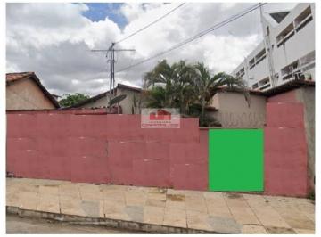 1e52d678eb04fb1e357d078974a2134a.jpg · Casa no setor de saúde, com terreno de 12.35, própria para clínica, consultório, escritório