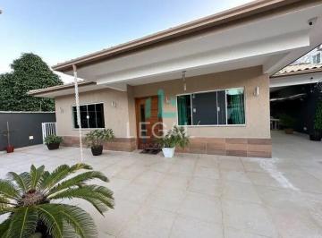 Casa · 320m² · 2 Quartos · 3 Vagas · Casa Alto Padrão em Costazul, Rio das Ostras/RJ