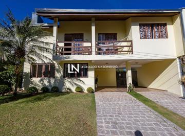 Casa · 201m² · 3 Quartos · 4 Vagas · Casa à Venda no Boa Vista: Condomínio Fechado, 3 Quartos, 201m² e Terreno Amplo!