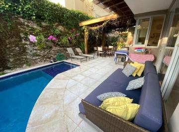 Casa · 280m² · 4 Quartos · 2 Vagas · Casa a 60 Metros da Praia em Condomínio Fechado em Juquehy