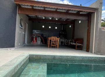 Casa · 136m² · 4 Quartos · 1 Vaga · OPORTUNIDADE EXCLUSIVA PARA LOCAÇÃO ANUAL NA PRAIA DE CAMBURI