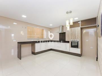 Casa · 220m² · 3 Quartos · 4 Vagas · Sobrado Semimobiliado à Venda, com 3 quartos (1 su