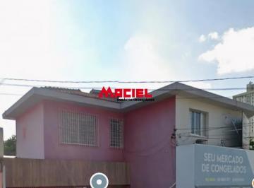 Comercial · 336m² · são cinco salas comerciais , 4 alugadas gerando uma renda de 11.000 reais por mês