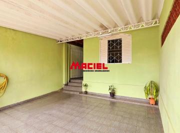Casa · 122m² · 2 Quartos · 2 Vagas · Amplo e Aconchegante: Casa com 122m², Churrasqueira e 2 Vagas Cobertas - Não Perca!