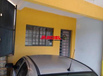 Casa · 271m² · 3 Quartos · 1 Vaga · Casa no Jardim Ismênia - 3 dorm. 1 suíte - 271,43 m²