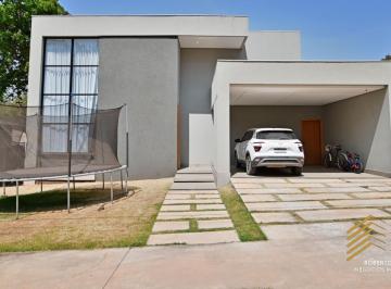 Casa de 4 quartos, Brasília · 04 QUARTOS | SUÍTES | GARAGEM COBERTA | SALA AMPLA | PISCINA AQUECIDA