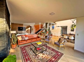 Casa · 320m² · 3 Quartos · 5 Vagas · CASA COM 3 QUARTOS E 5 VAGAS DE GARAGEM À VENDA NA SERRA DA CANTAREIRA
