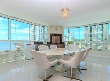 Apartamento · 180m² · 4 Quartos · 3 Vagas · Apartamento vista mar à venda no Ed. Marina Residence