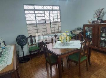 Casa · 186m² · 5 Quartos · 2 Vagas · Casa à venda, 5 quartos, 2 vagas, Centro - Taubaté/SP