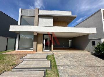 Casa · 160m² · 3 Quartos · 4 Vagas · Casa Térrea em Condomínio Fechado