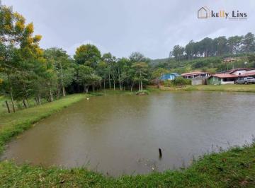 9174fe810eebf52f38e97ae8687151794cd72506 · Graciosa chácara em Pedra Bela 3.000 m² rico em água confira!