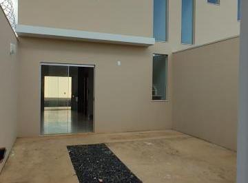 Casa · 75m² · 2 Quartos · 1 Vaga · Casa com 2 quartos à venda no Bairro Laranjeiras - Uberlândia/MG