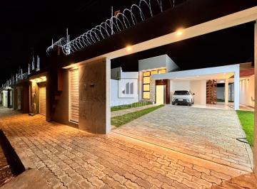 Casa · 130m² · 3 Quartos · 6 Vagas · Casa de Alto Padrão à Venda no Bairro São José - 3 Quartos, Suíte Master, Área de Lazer Comple