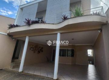b8f2cd39ac528e6460f112ea4fddf2278e68f065 · Sobrado à venda, 394 m² por R$ 1.800.000,00 - Alto São Pedro - Taubaté/SP