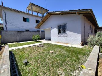 202502121054298583.jpg · Casa para Venda em Imbituba, Vila Nova, 4 dormitórios, 2 banheiros, 1 vaga