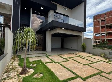 Casa de 4 quartos, Vicente Pires · Vicente Pires, 4 Quartos, Suítes,Rua 05, Condominio, aréa de lazer completa, 