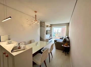 Apartamento de 2 quartos, São Paulo · Apartamento a venda com 2 dormitórios e 2 vagas.