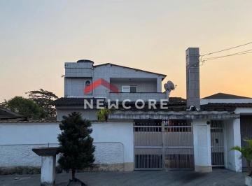 Casa · 200m² · 3 Quartos · 4 Vagas · Casa em  Rua Mário Silveira - Conceiçãozinha - Guarujá/SP