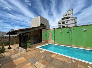 Piscina · Cobertura á venda na Praia do Tombo | Rocha Imóveis Guarujá