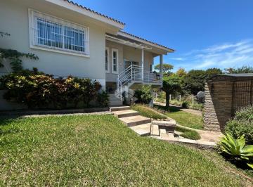 681156_iw641D_68115667ab88970f82e.jpg · Casa de 3 dormitórios com uma área de 660,58 m² de terreno no bairro Higienópolis.