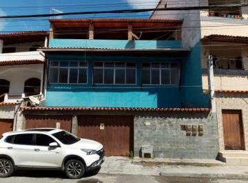 Casa de 6 quartos, Salvador · Casa com 240 m² e 6 quartos à venda na Boca do Rio