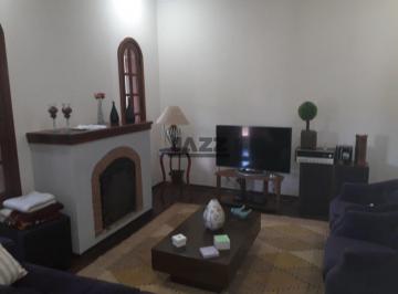 Casa · 126m² · 3 Quartos · 2 Vagas · Casa à Venda - próxima do centro em Serra Negra - 126m2 - 3 Quartos/01 suíte