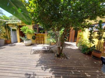 Casa · 157m² · 3 Quartos · 2 Vagas · Casa Térrea Reformada à Venda - Jardim Previdência.