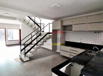 Casa · 115m² · 3 Quartos · 2 Vagas · Sobrado estilo industrial no bairro da Água Fria, com 3 dorm. sendo 1 suíte e 2 vagas de garagem.