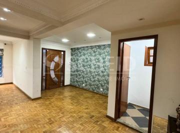 Casa · 281m² · 4 Quartos · 2 Vagas · Vende casa Campo Belo 281 m² 4 quartos 1 suíte e duas vagas!