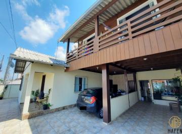 Casa · 100m² · 5 Quartos · 4 Vagas · Casa com 5 Dormitórios no Centro de Navegantes/SC