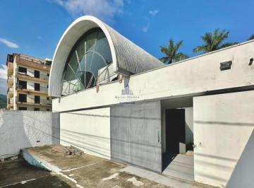 Foto 01 · Galpão comercial à venda em Ubatuba, bairro Silop: 1 sala, 1 banheiro, 4 vagas de garagem, 170,00 m²