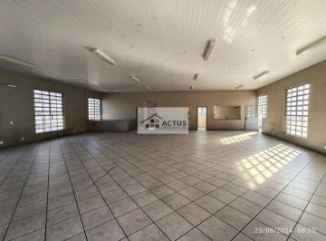 Comercial · 270m² · 1 Vaga · Salão Comercial no Centro de Ibirité
