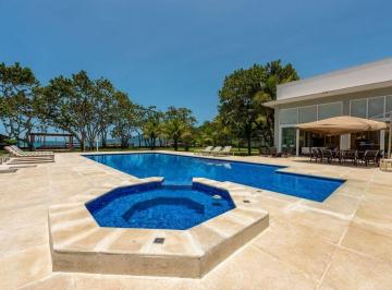 Casa de 7 quartos, Ubatuba · Maravilhosa casa alto padrão em condominio p/venda c/930m2 e 07 suites Ubatuba