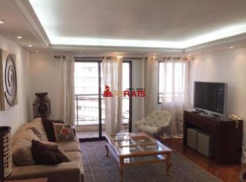 Apartamento · 130m² · 3 Quartos · 2 Vagas · Flat com ótimo preço no bairro Moema. Confira!