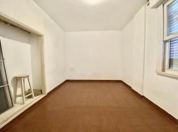 a4ca4bd4bfea0694557dd20aaa32e833e1873e5d · Kitnet com 1 quarto à venda na praia das Pitangueiras - Guarujá/SP.