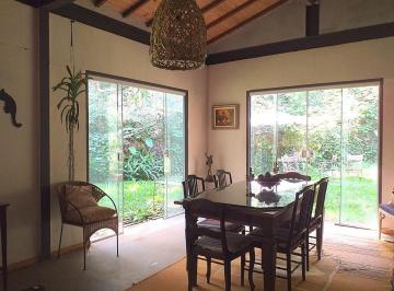 Casa de 3 quartos, Petrópolis · Aconchegante casa à venda de 3 quartos em Araras, com água de nascente (Petrópolis)