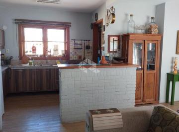 682019_i9rw73362y4_68201967acf80b3eb5a.jpg · Casa com 5 Quartos e 5 banheiros à Venda, 308 m²