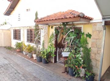 Casa · 245m² · 3 Quartos · 2 Vagas · Casa com piscina R$850.000,00 no Jd. Porangaba - Águas de São Pedro/SP