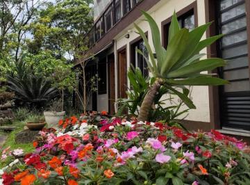 Fachada · Apto duplex à venda (mobiliado) no Quitandinha, apenas a 1 hora do Rio