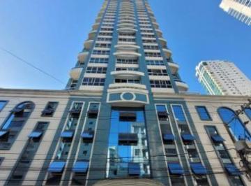 Apartamento · 252m² · 3 Quartos · 3 Vagas · Duplex à venda no Ed. Vermont em Balneário Camboriú