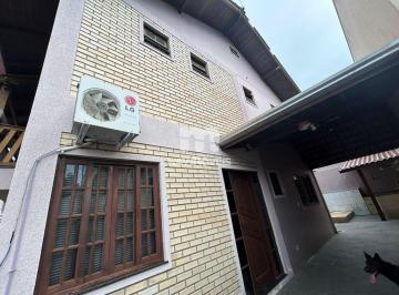 Casa · 210m² · 3 Quartos · Casa à venda - na Fazenda