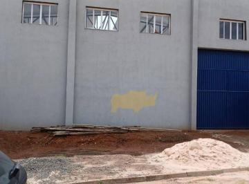 6f2ee6e6e5718b0aabaa8abb1496f1888bd17ece · Excelente barracão, com 323,4 m² em ótima localização.