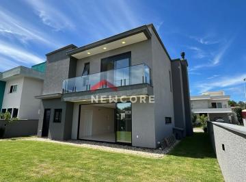 Casa · 253m² · 4 Quartos · 2 Vagas · Casa de condomínio em  Avenida Red Park - São João do Rio Vermelho - Florianópolis/SC