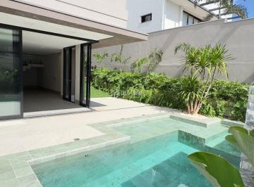 Casa · 349m² · 4 Quartos · 4 Vagas · Sobrado à venda no bairro Parque Amperco - Cuiabá/MT