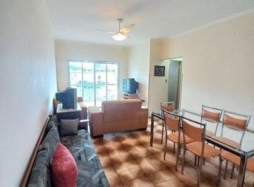 Apartamento · 80m² · 3 Quartos · 1 Vaga · Amplo Apartamento Apenas 3 Quadras da Praia Enseada.